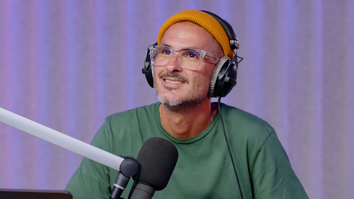 Taking the long road with Zane Lowe - Apple Music for Artists.